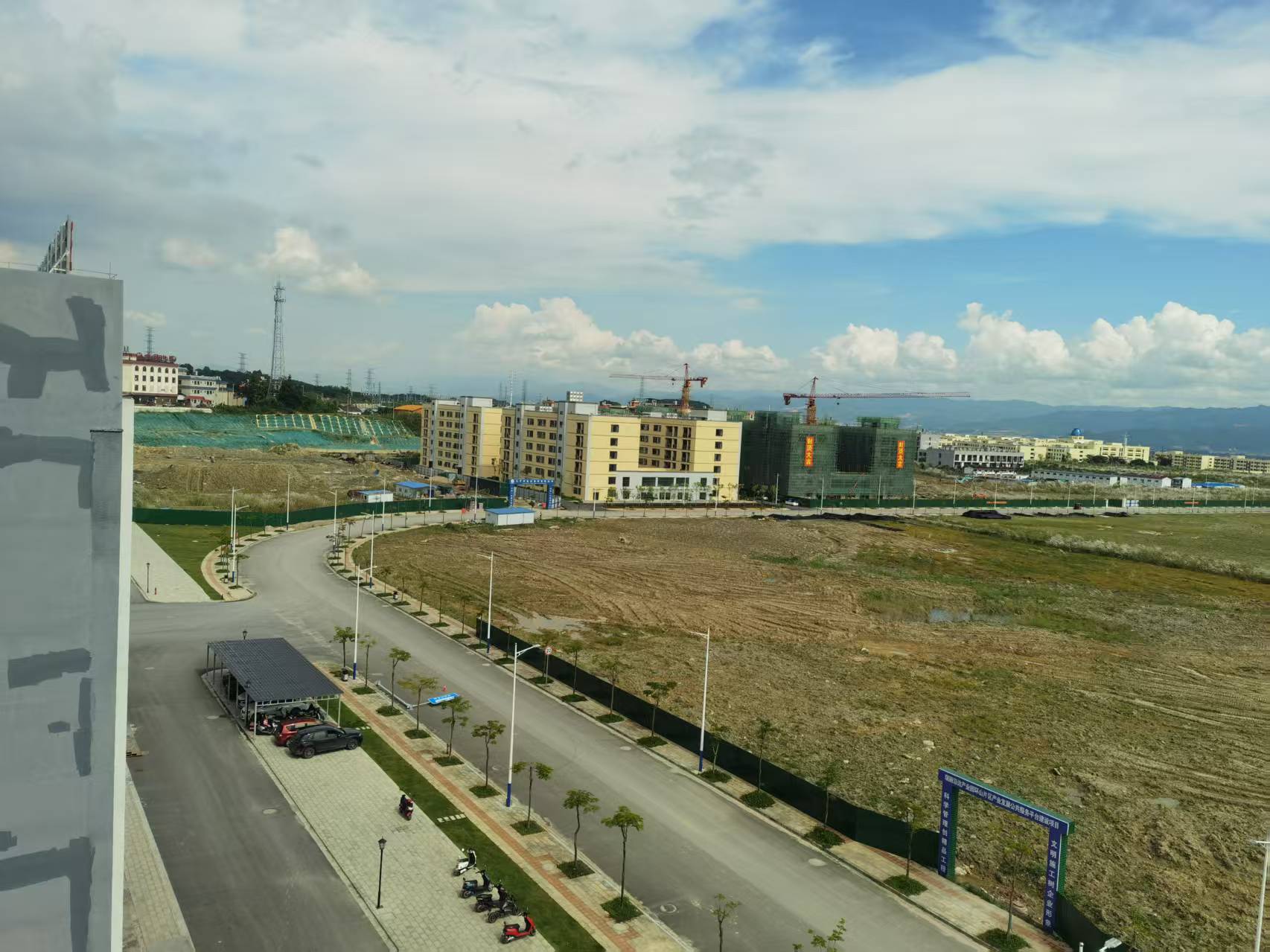 瑞丽电子服装产业园